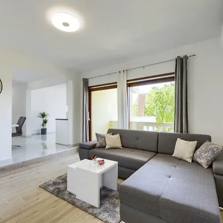 Luxury Issa Apartment *