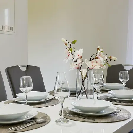 Apartment Luxury Issa *