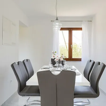 Apartment Luxury Issa Zadar