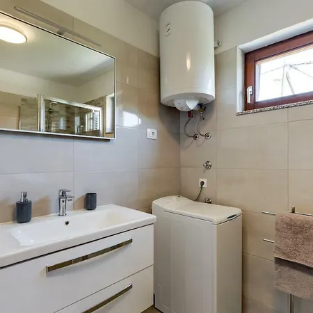 Luxury Issa Apartment